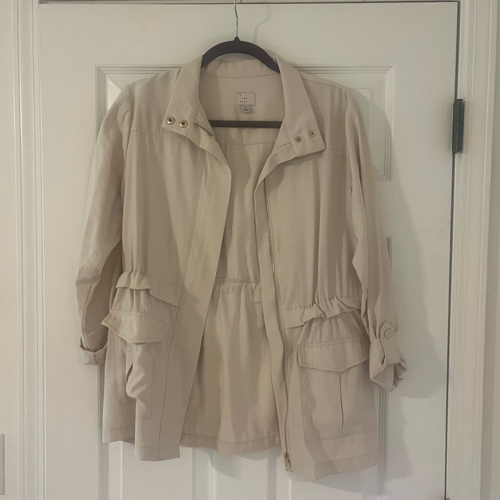 Light tan Target jacket - lightweight, like new